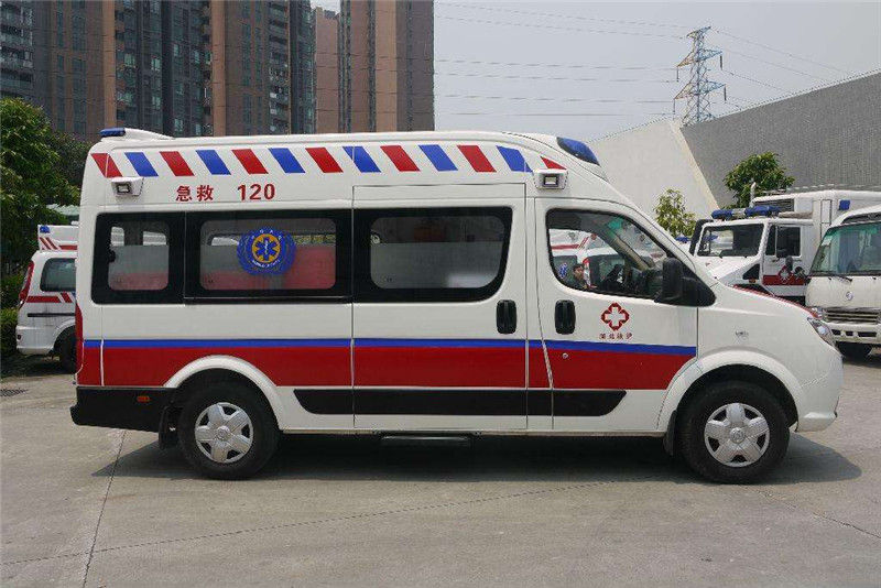 救護(hù)車一次多少錢？出車費(fèi)用太高或成救護(hù)難題？02