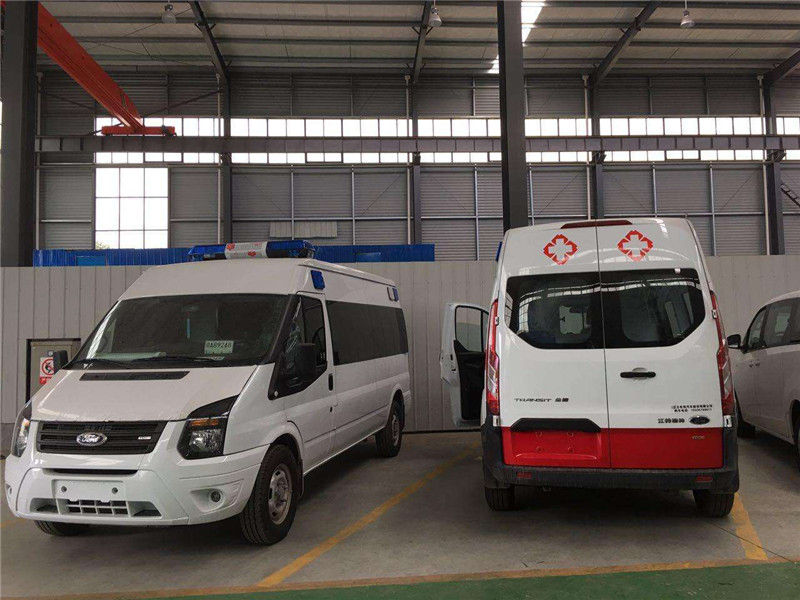 救護(hù)車購買的時(shí)候注意事項(xiàng)有哪些？這一點(diǎn)非常重要02